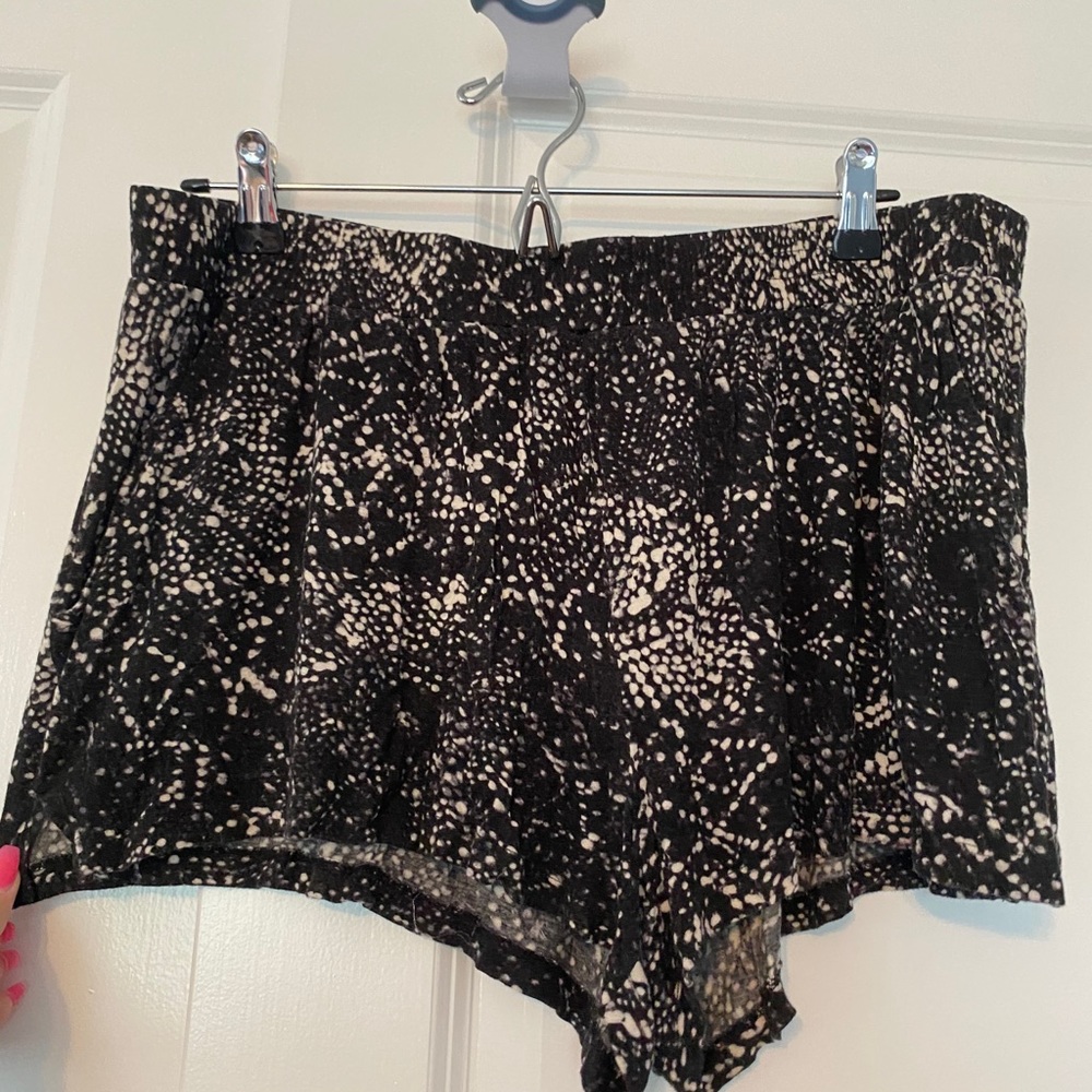 Flowy shorts